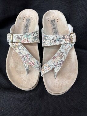 Mephisto Women's Multicolor Floral Pattern Leather Thong Sandals